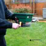 hand spreader for seeding