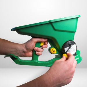 fertiliser spreader metal handle