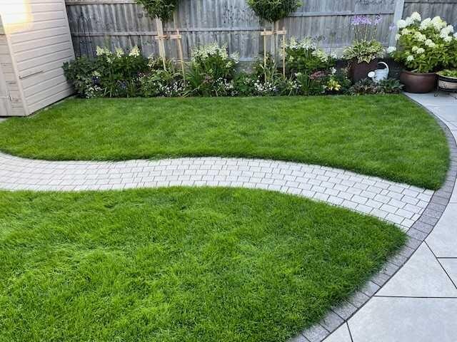 Image #1 from Helen Whiteside